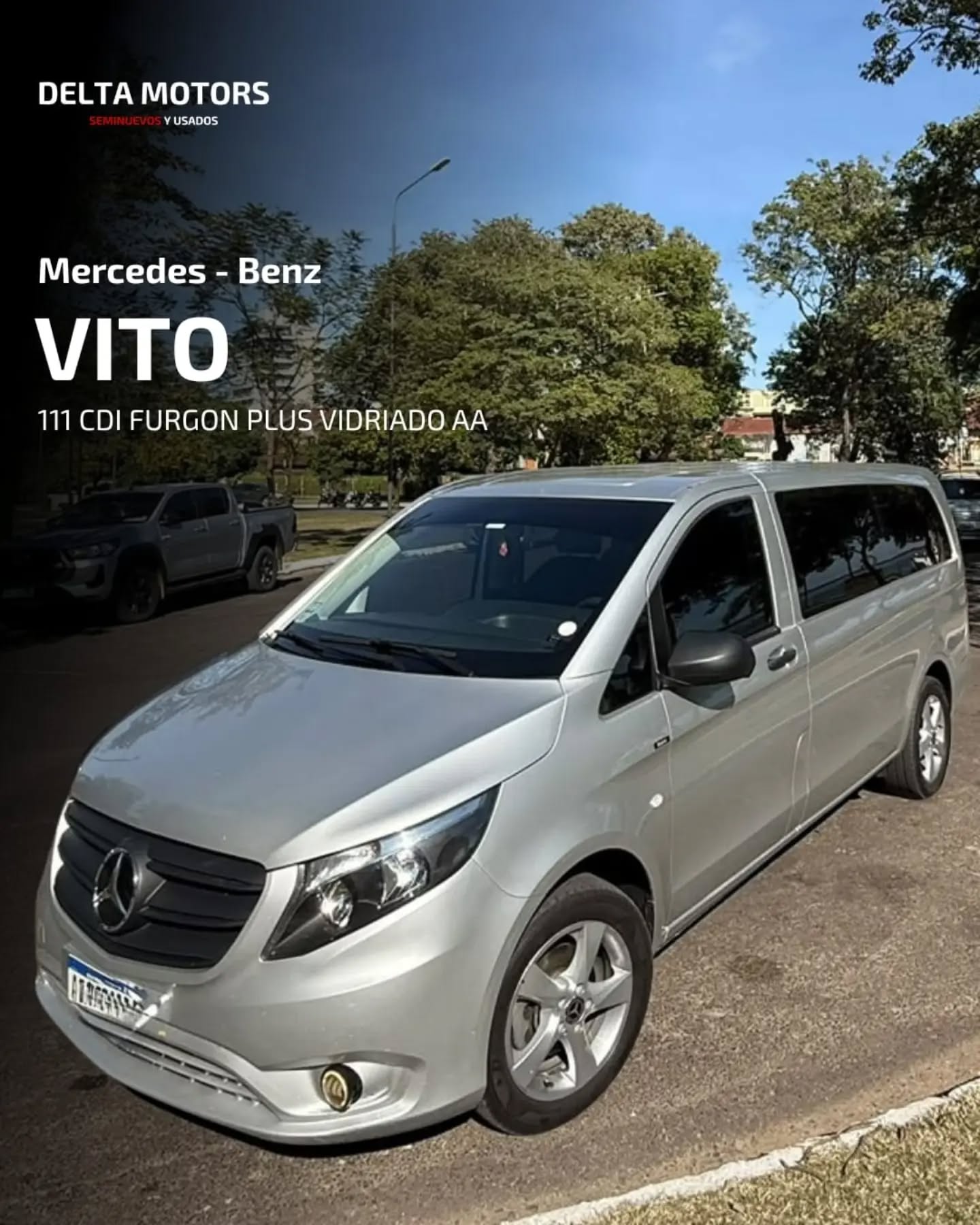 Mercedes-Benz Vito 111 CDI Furgón Plus AA Vidriado 6+1