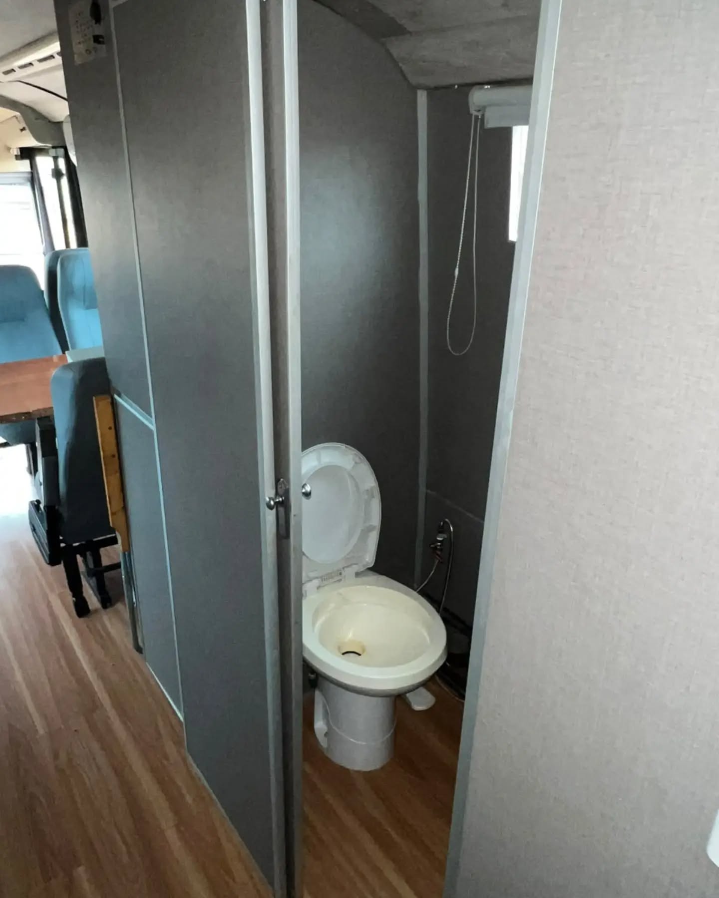 Mercedes-Benz 165-OF 1721 Motorhome · foto 6