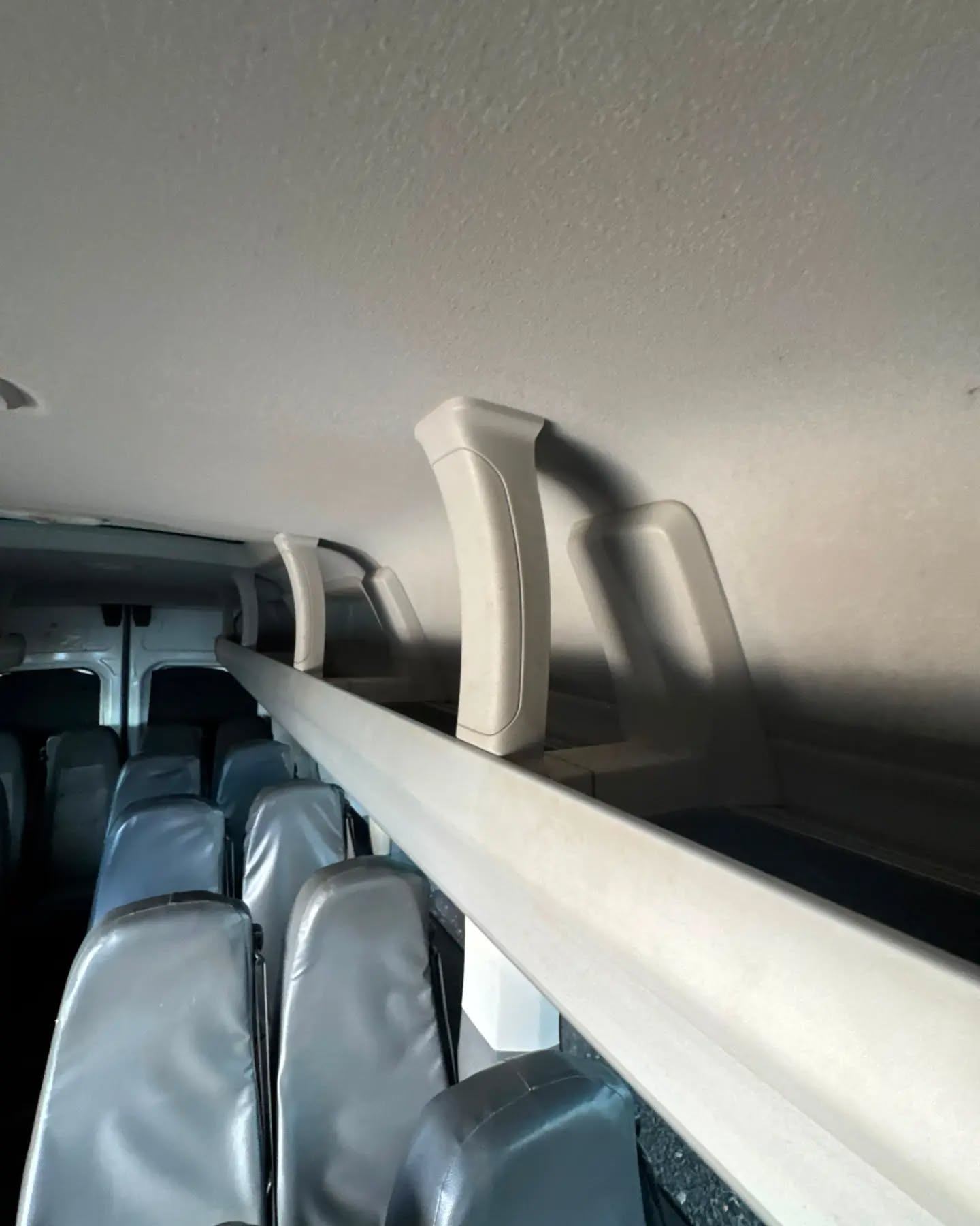 Ford Transit Minibus 17+1 · foto 8