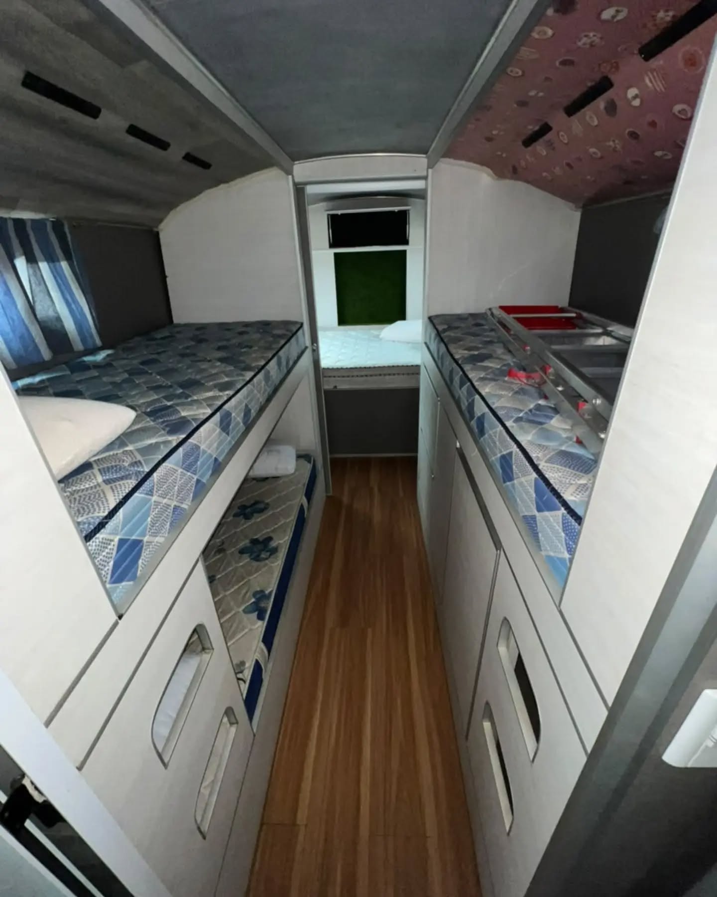 Mercedes-Benz 165-OF 1721 Motorhome · foto 9