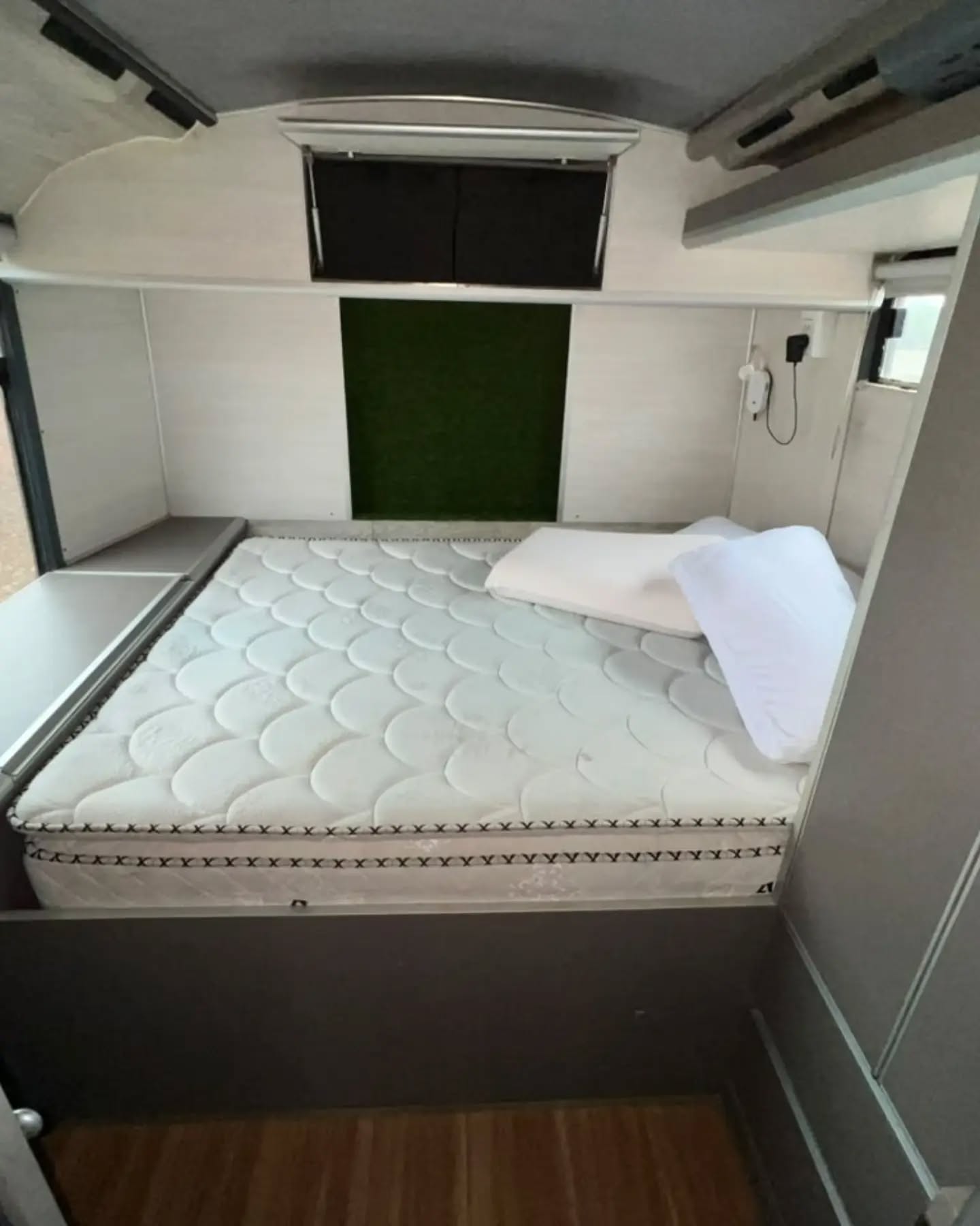 Mercedes-Benz 165-OF 1721 Motorhome · foto 8
